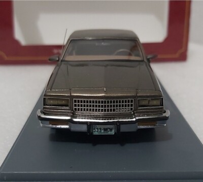 WOW Chevrolet Caprice Classic 1985 Brown 1:43 Neo NEO43533
