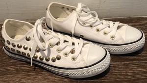 stivaletti con borchie primadonna