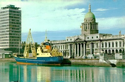 Liberty Hall and Customs House Dublin John Hinde 2/8 Original Postcard