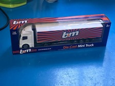 B&M Stores Mercedes-Benz Axor Articulated Model Truck Lorry Scale 1:64 New Box