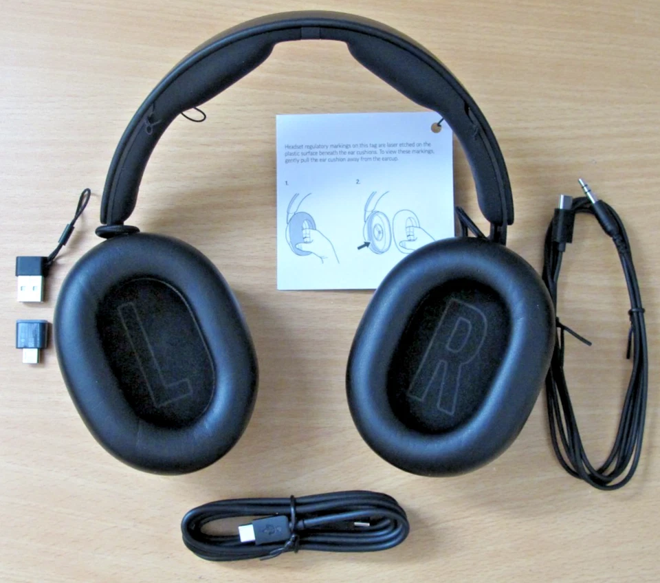 Auriculares Poly Voyager Surround 80 UC USB-C + Adaptador USBC/A 8G7T9AA Caja Abierta Foto 4 de 4