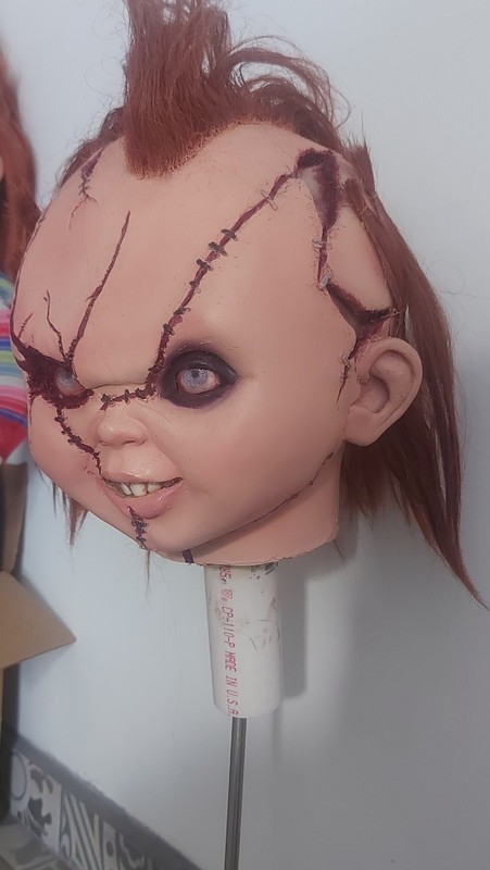 LIFE SIZE CHUCKY DOLL (BOC PLATINIUM SILICON HEAD)