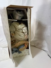 Heritage Signature Collection Victoria Porcelain Doll 12341 New In Box Umbrella 
