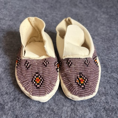 #ad Vintage Beaded Moccasins Native American Cheyenne River Sioux? Infant Child $90.00