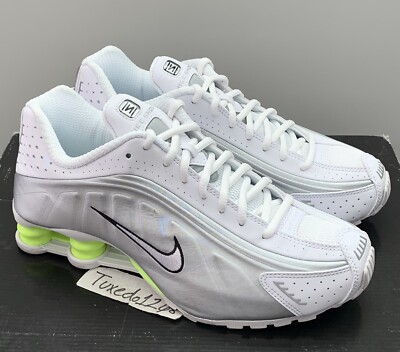 New! Women's Nike Shox R4 sz8.5 White/Metallic Silver Volt tl