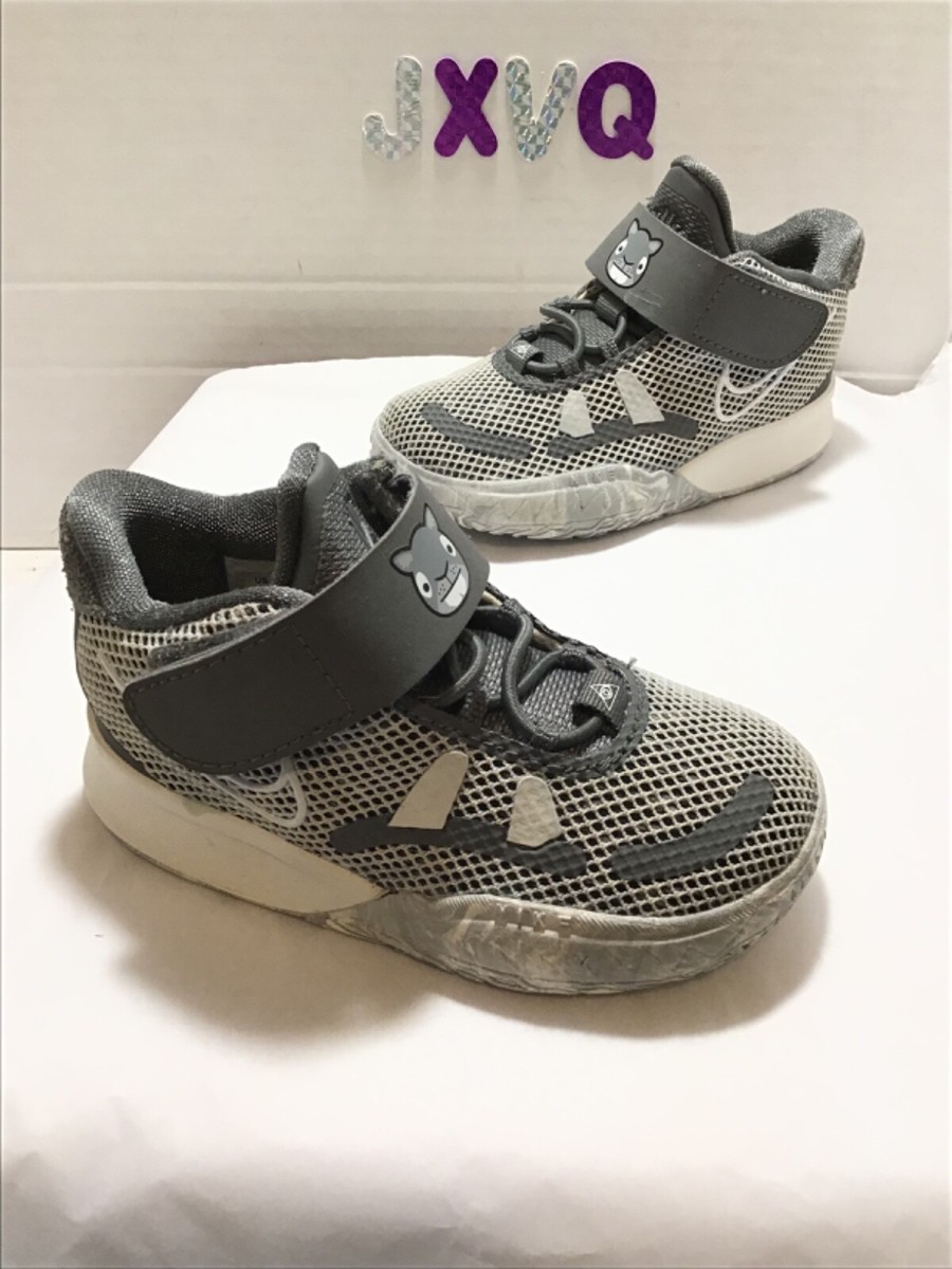 Nike Kyrie SE Chip Toddler Size 6c