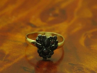8kt 333 Gelbgold Art-Decó Ring mit 0,37ct Granat Besatz / 2,0g / RG 57,5 - Bild 1 von 4