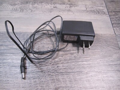 CWT Channel Well SAG024F 4 AC Adapter 12V 2A Power Supply