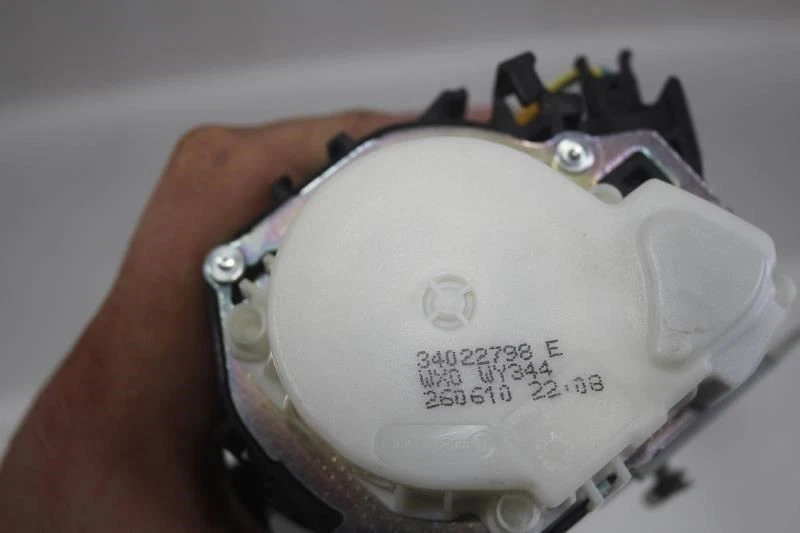 BMW 135i E88 2008 pasajero derecho cinturón de seguridad delantero convertible negro 6981478 Foto 4 de 4