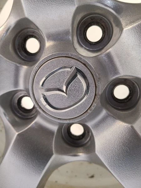 Rueda MAZDA TRIBUTE 2005-06 08-09 VIN 7 octavo dígito aleación 16x7 5 radios 9965104070 Foto 2 de 4