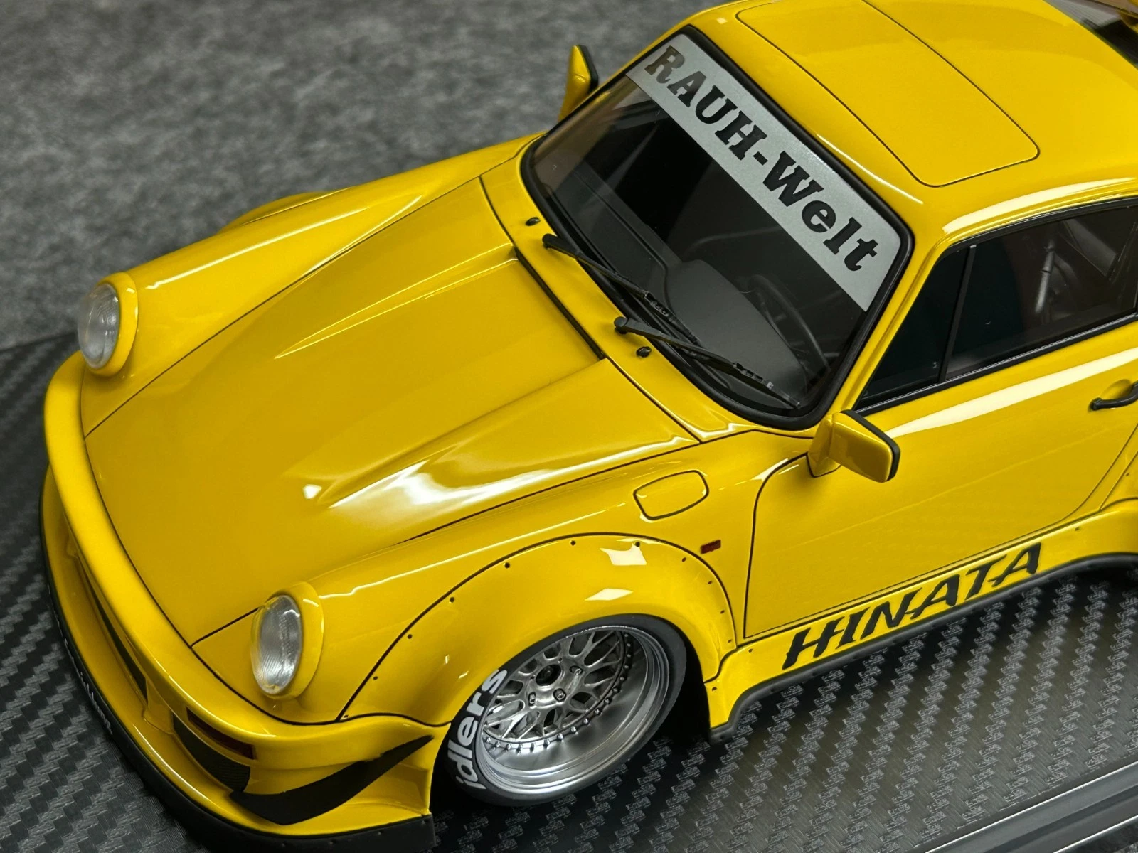 Ignition Model 1:18 scale RWB 930 Yellow 