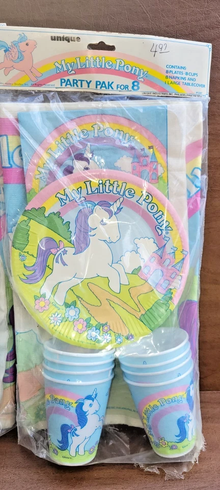 De colección 1980 My Little Pony Cumpleaños Fiesta Suministros Platos Tazas Sombreros Bolsas de Botín Foto 3 de 4