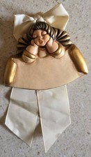 THUN FORMELLA ANGELO APPOGGIATO A TARGA L 10,8 CM FUORI PRODUZIONE NO SCATOLA