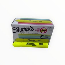 12 Highlighters Sharpie Tank Style Fluorescent Yellow Highlighters Chisel Tip