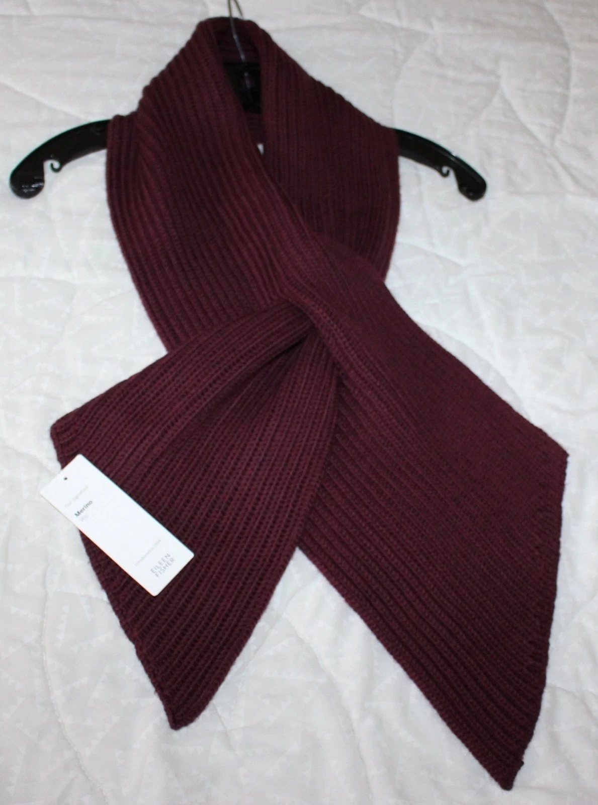 NEW Eileen Fisher "Keyhole Scarf in 100% Merino Rib", Wool Scarf, Claret Red