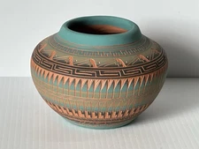 Navajo Art Pottery Vase Hand Etched Native American Southwestern Pot Signed