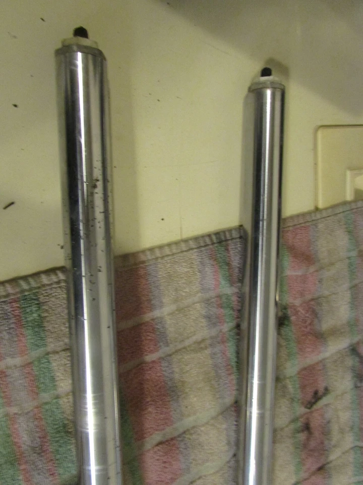 HORQUILLAS DELANTERAS HUSQVARNA 390WR 79 Foto 3 de 4