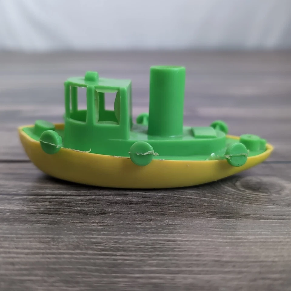 Remolcador de juguete de plástico de 4,5" de colección hecho en EE. UU. bañera de agua sin marca verde y amarillo Foto 4 de 4