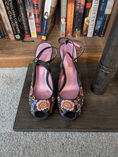 Betsey Johnson Floral Embroidered Leather Black Pink Heels Shoes 9M