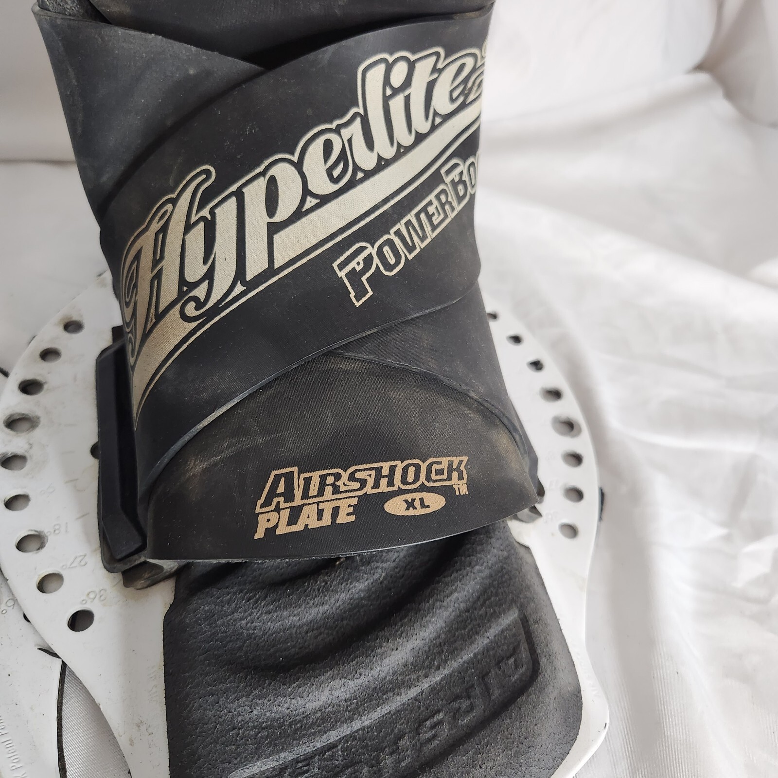 Hyperlite PowerBoot Wakeboard Bindings w/ AirShock Plate XL Black [UB