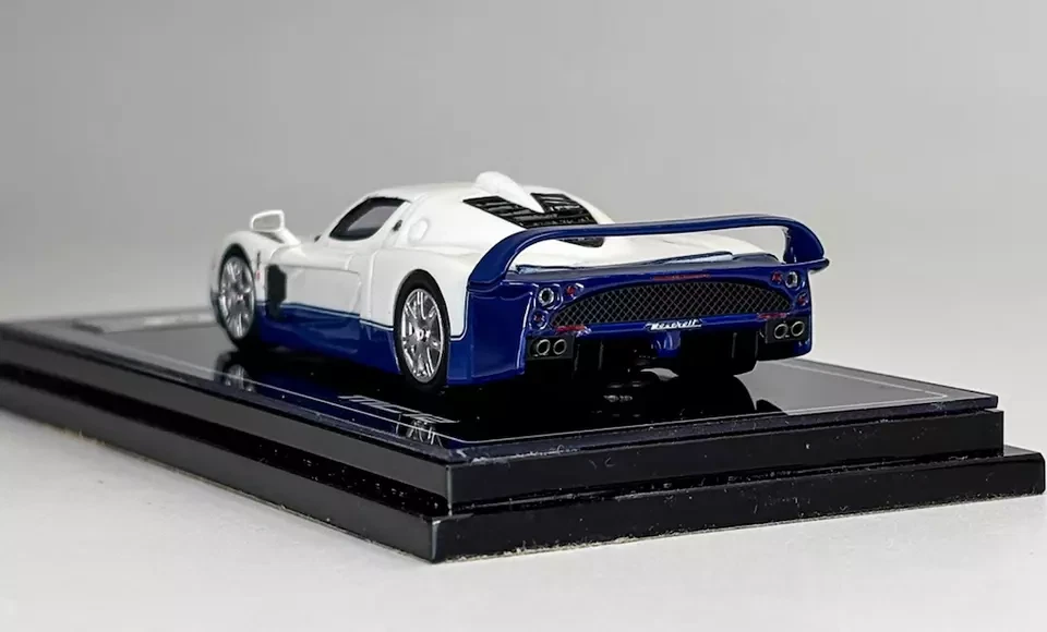 YM 1:64 White MC12 Stradale V12 Racing Sports Model Diecast Resin