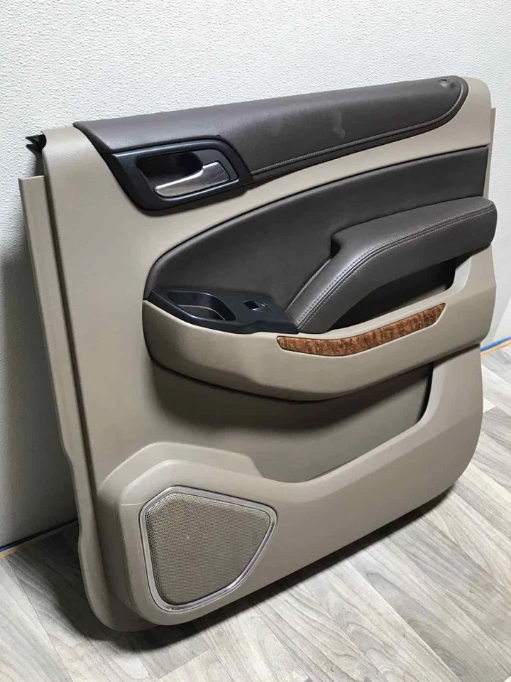 Panel de moldura de puerta de pasajero trasero derecho cacao/duna se adapta a 15-20 Chevy Suburban 1500 Foto 2 de 4