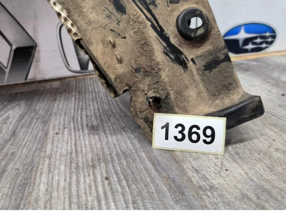 VAUXHALL INSIGNIA 2015 RHD 2.0 D FRONT LEFT NSF WIND DEFLECTOR COVER 23258347 - Image 2 of 4