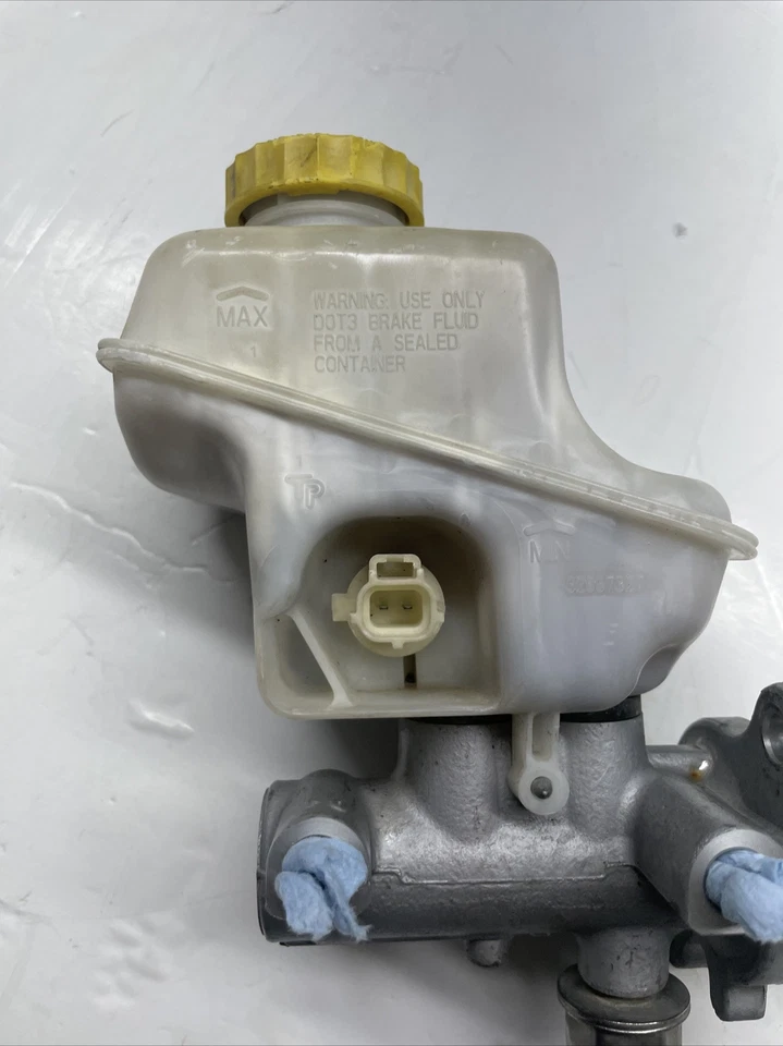 Dodge Magnum 2005 cilindro maestro de frenos OEM 32067327 Foto 3 de 4