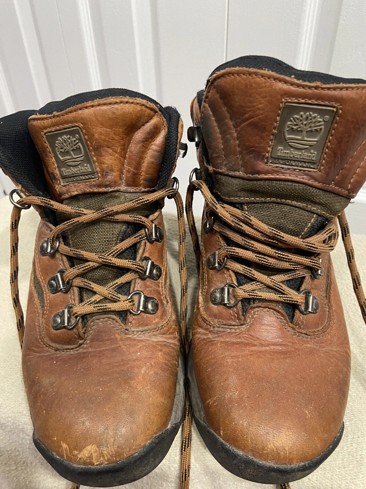 Women’s Timberland Brown Hiker boots Size 6M Style 96302