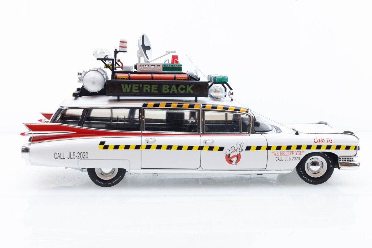 ホットウィール - Hot Wheels 1/18 Ecto-1A Amazon.com: Hot Wheels, Classic Ghostbusters Ecto-1 and Ecto