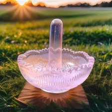 Mosser Glass Ring and Jewelry Holder Passion Pink