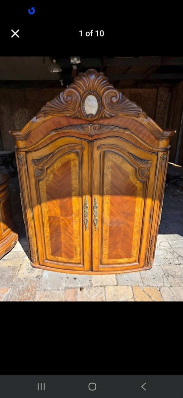 Micheal Amini Cortina Armoire  Signature Series By AICO