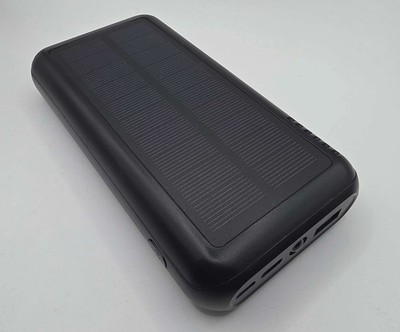 Power Bank 26800mAh, Solar, USB C mit 4 Kabel in OVP TOP