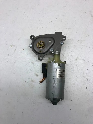 VW PHAETON 3D Sitzsteuerungsmotor vorne links 0130002582 3.00 Diesel 33825172