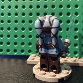 LEGO Star Wars Aayla Secura Minifigure SW0284, 8098 Clone Turbo Tank