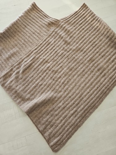 Poncho braun Gr. 40 *neuwertig* - Bild 2 von 2
