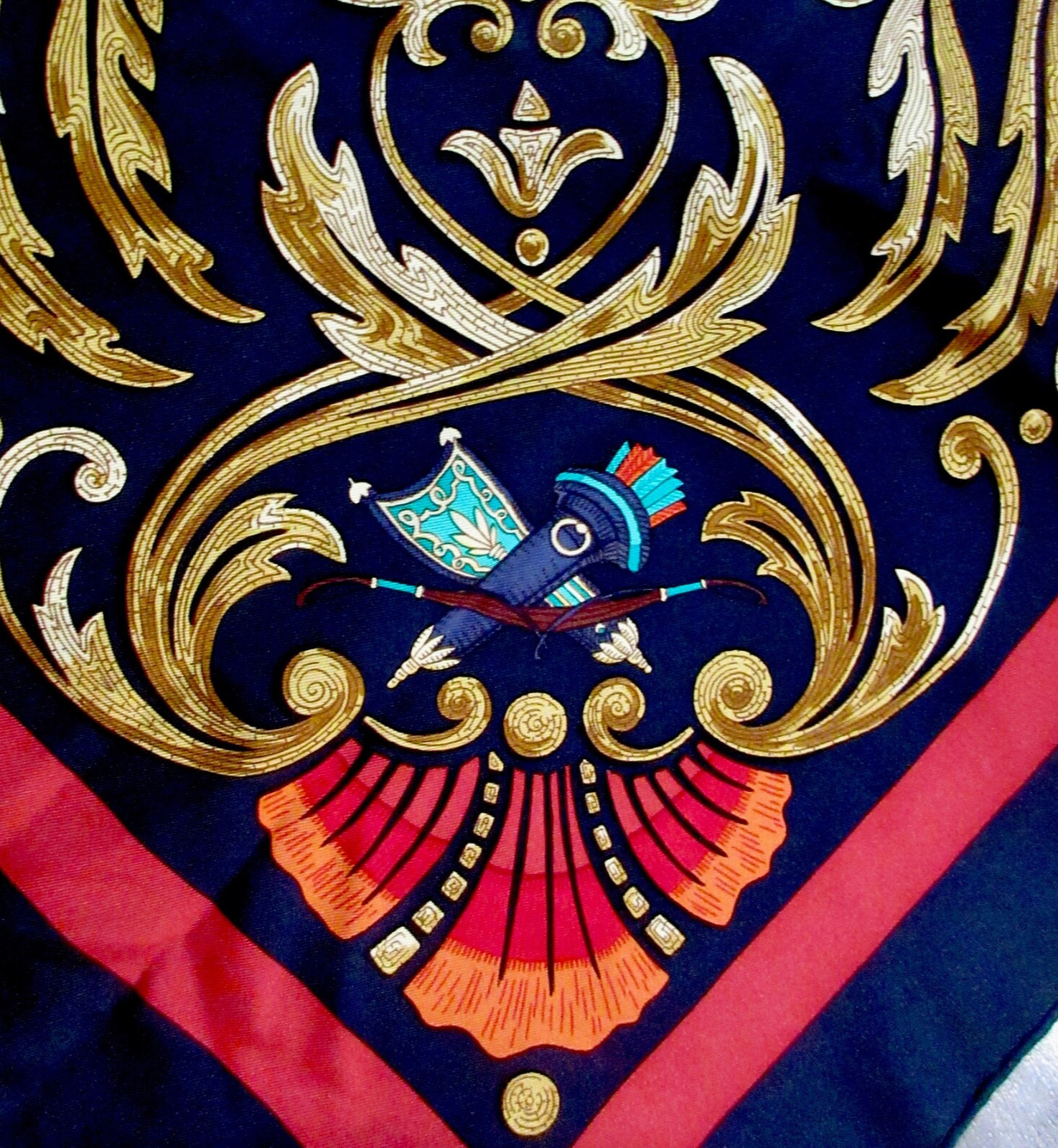 Hermès Cheval Turc Scarf - 36" - Very Good Condition image 5