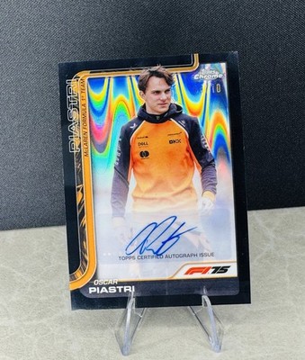   Topps Chrome F1 2025 Oscar Piastri Auto Black RayWave 09/10 #CAC-PIA McLaren