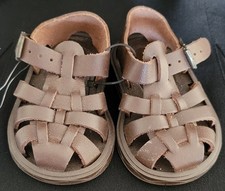 Small Steps Brown Leather Sandals Size 1  4  Inches NWT Excellent Condition