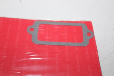 #ad #ad NOS GENUINE Honda Breather Case Gasket E1500 EG1500 G42 OEM # 12372 822 000 $3.95