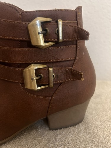 TOP MODA Strappy Buckle Ankle Boots Women's Size 8.5 Brown Stack Heel Almond Toe - Picture 10 of 14