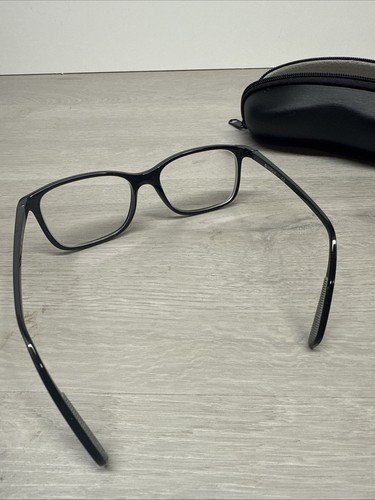 Vogue Black Semi Hard Clamshell Eyeglasses Case With Zipper Closure with Frames - Picture 4 of 6