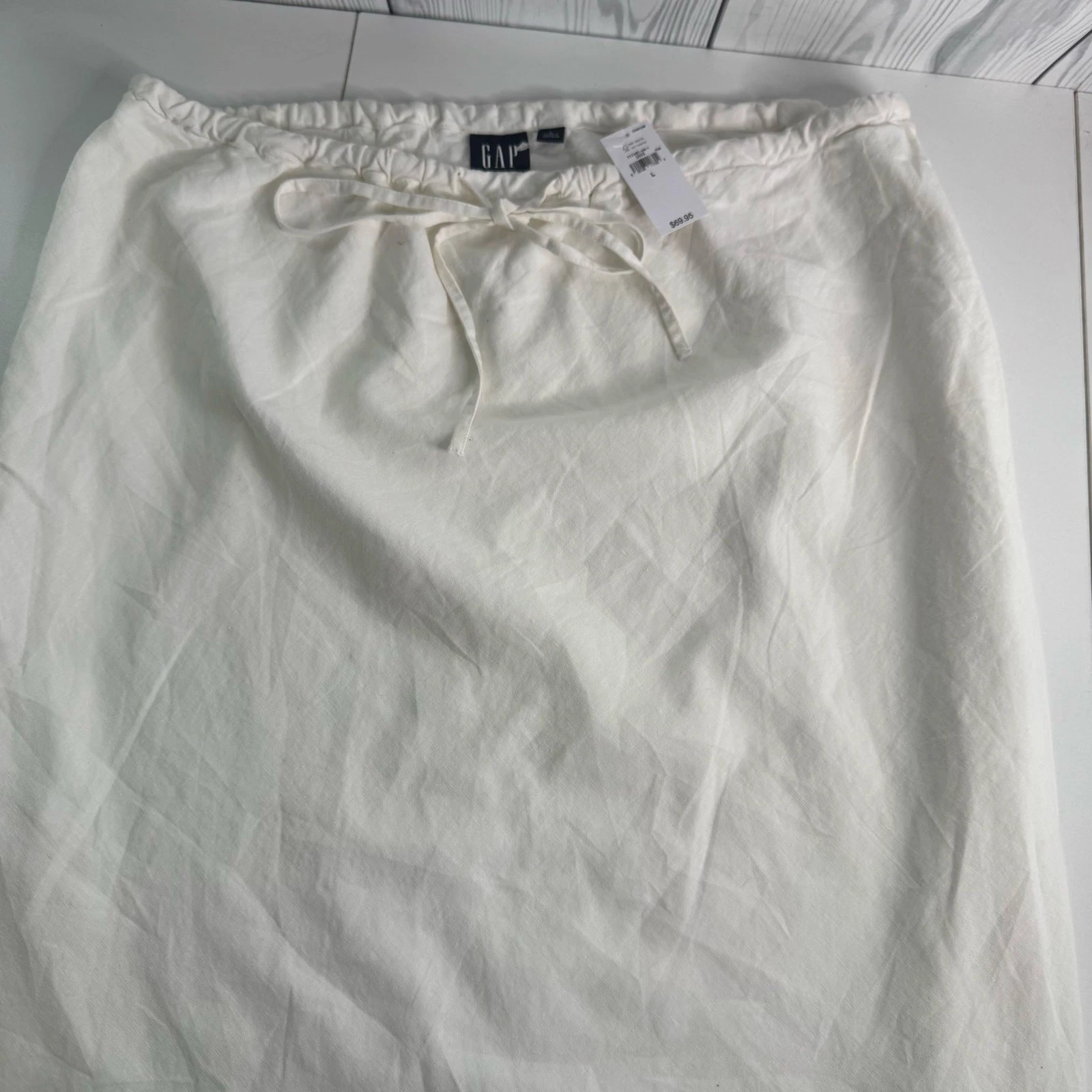 GAP White Linen Drawstring Maxi Skirt Slit Tie Waist Large Slit Boho NEW
Opens in a new window or ta