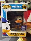 Funko Pop! Vinyl: Disney - Donald Duck - Funko Hollywood Store (Exclusive) #984