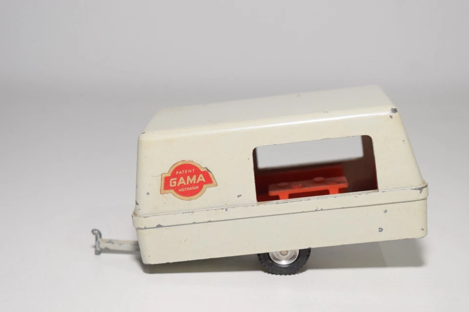 A86 1:46 GAMA MINI-MOD 980 CARAVANA AUTOCARAVANA GRIS CLARO EXCELENTE ESTADO - Imagen 2 de 4