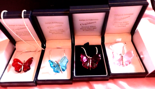 CIONDOLO LALIQUE FARFALLA BLU FUCSIA, ROSA, TRASPARENTE E CRISTALLO - ECCEZIONALE - Foto 2 di 9