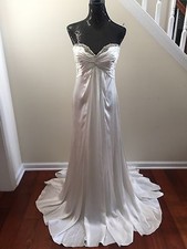 ROSES BY REEM ACRA Sweet Pea a sweeping crystal beaded trim 100 Silk Gown 3995
