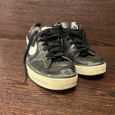 Nike Sweet Classic Low Leather Court Shoes Bl...
