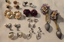Vtg. Jewelry Lot Of 10 ScrewBack Clip On Gold & Silvertone EARRINGS SOME Signed