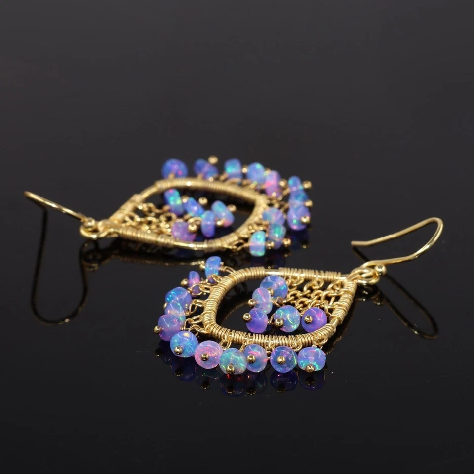 Orecchini lampadario opale di fuoco lavanda perline filo avvolto orecchini... - Immagine 2 di 4